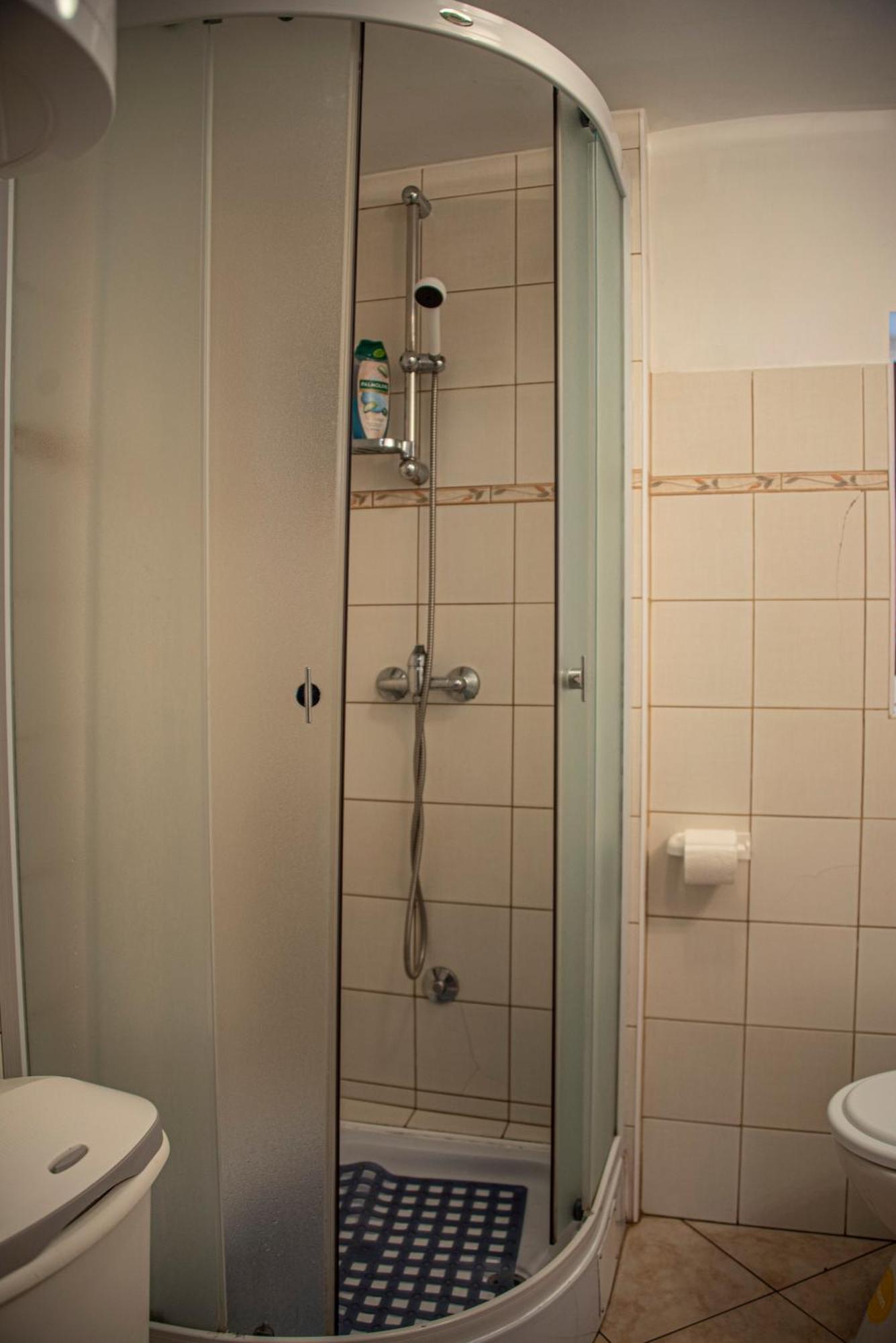 Apartman Nives Lubenice Εξωτερικό φωτογραφία