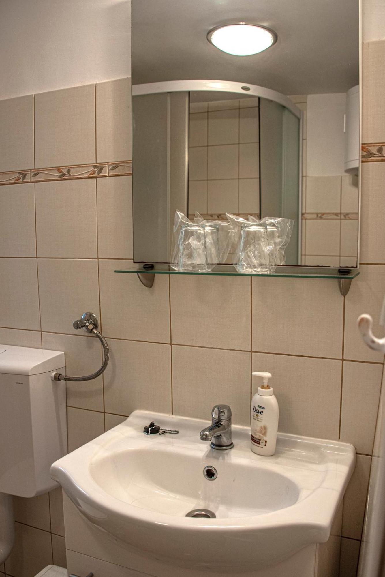 Apartman Nives Lubenice Εξωτερικό φωτογραφία